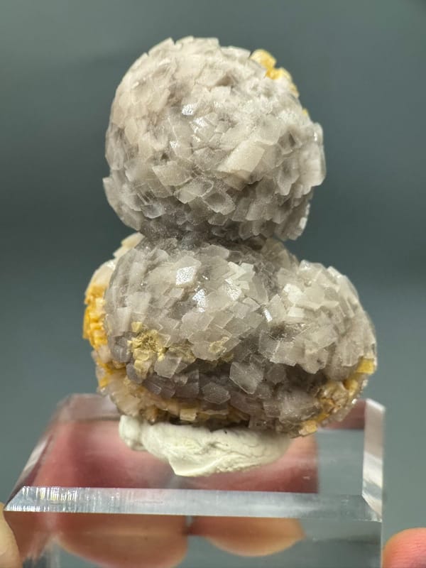 Creedite from Guizhou, China, individual mineral specimen view 1