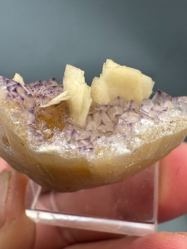 Baryte from Guizhou, China, individual mineral specimen view 7