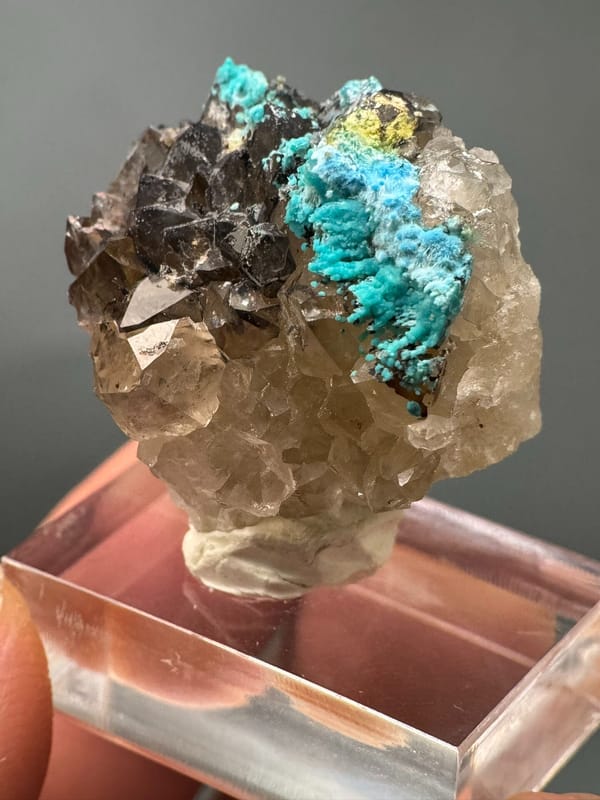 Gibbsite from Guizhou, China, individual mineral specimen view 2