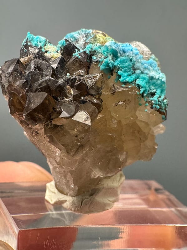 Gibbsite from Guizhou, China, individual mineral specimen view 4
