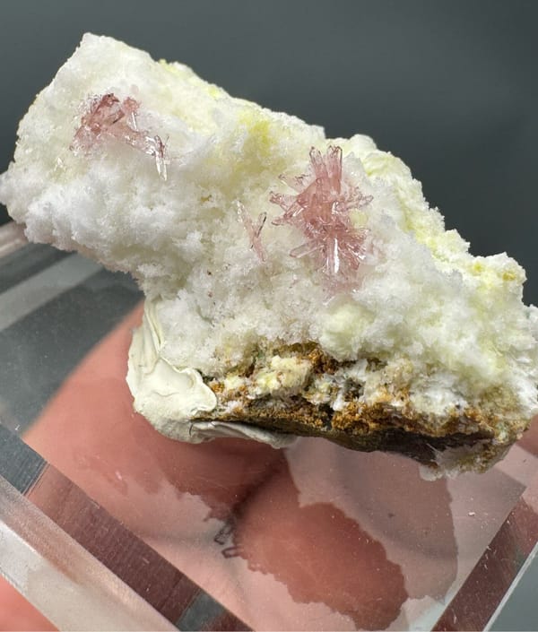 Creedite from Guizhou, China, individual mineral specimen view 2