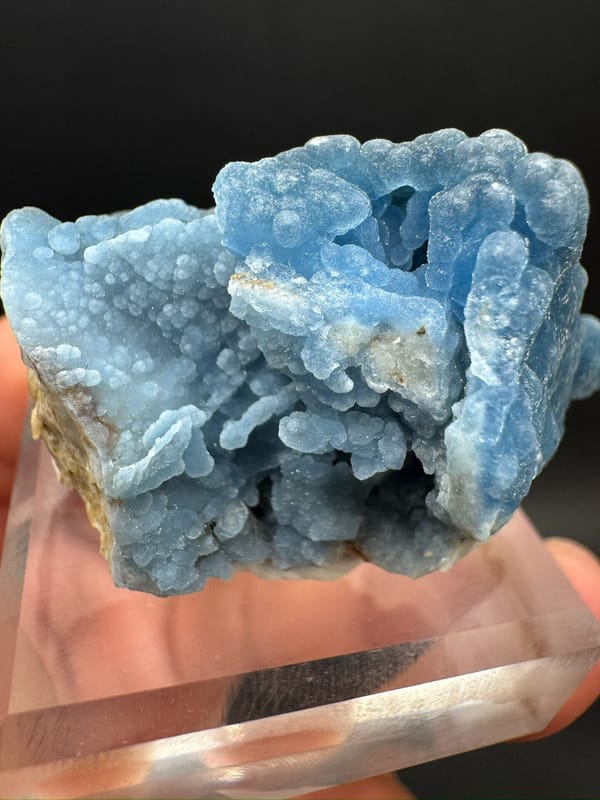 Plumbogummite from Guangxi, China, individual mineral specimen view 1