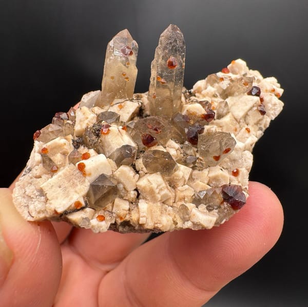 Quartz from Fujian, China, individual mineral specimen view 1