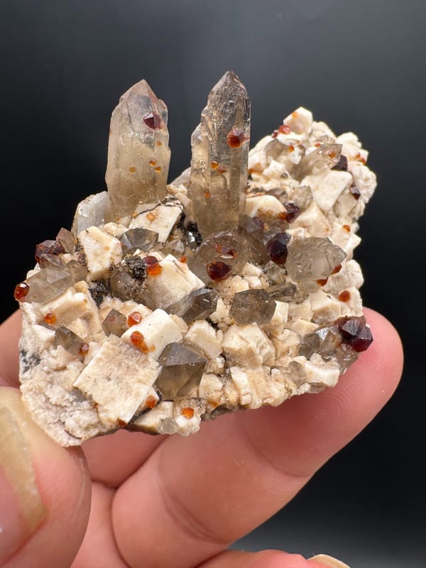 Quartz from Fujian, China, individual mineral specimen view 2