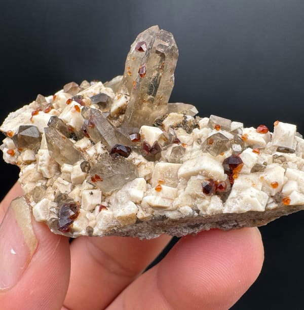 Quartz from Fujian, China, individual mineral specimen view 4
