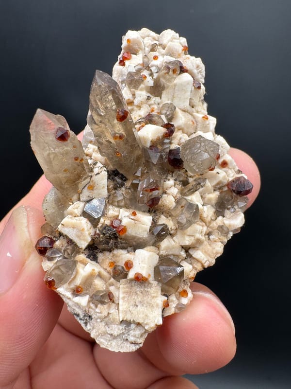 Quartz from Fujian, China, individual mineral specimen view 6