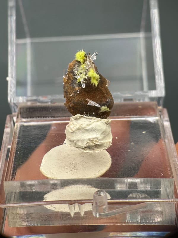 Carlhintzeite from Guizhou, China, individual mineral specimen view 2