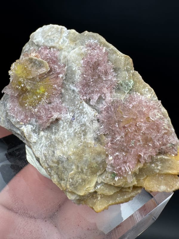 Creedite from Guizhou, China, individual mineral specimen view 5
