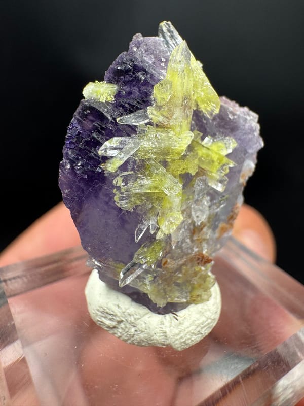 Creedite from Qinglong Co., Guizhou, China, individual mineral specimen view 3