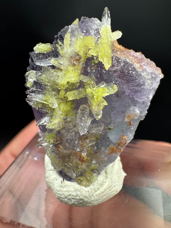 Creedite from Qinglong Co., Guizhou, China, individual mineral specimen view 4
