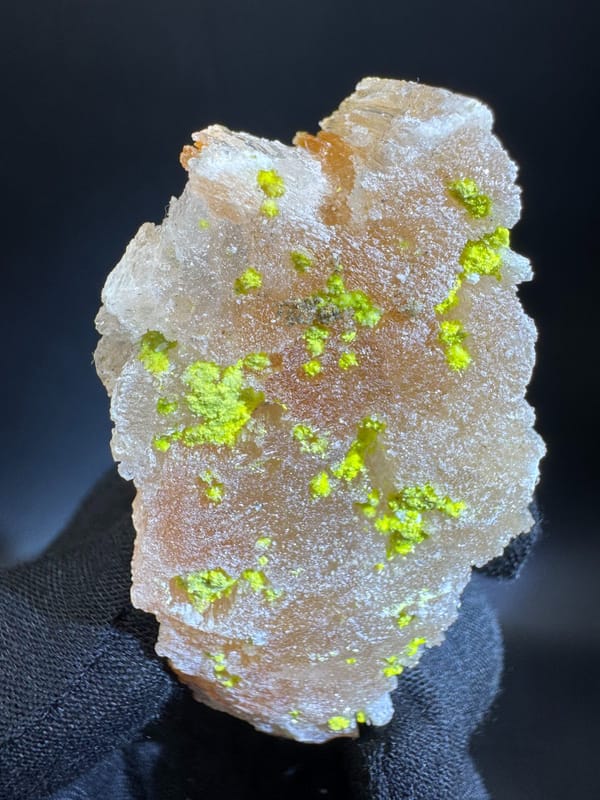 Gypsum from Qinglong Co., Guizhou, China, individual mineral specimen view 2