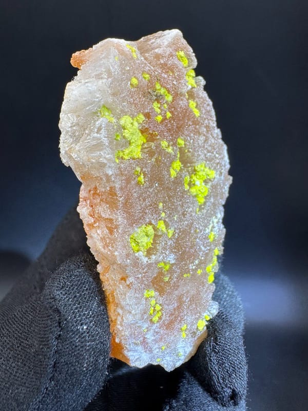 Gypsum from Qinglong Co., Guizhou, China, individual mineral specimen view 3