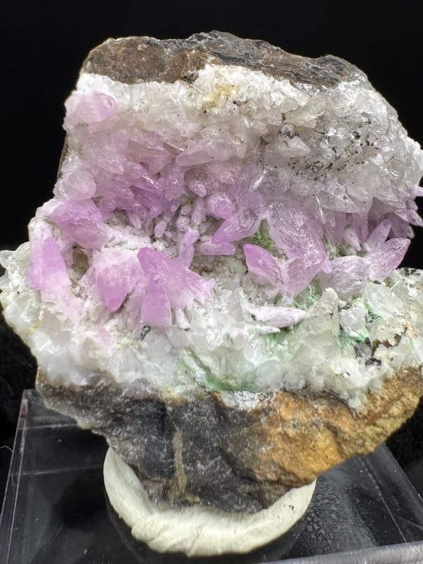 Cobaltoan calcite from Yunnan, China, individual mineral specimen view 3