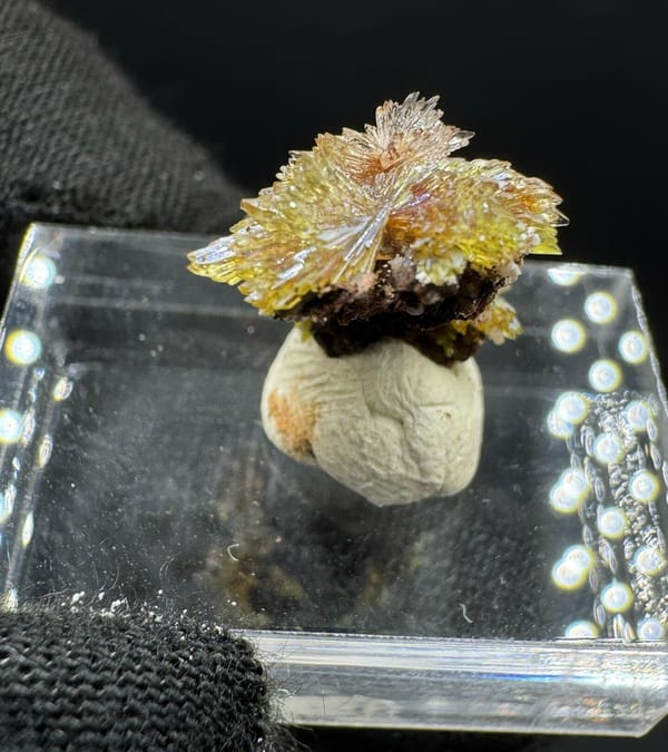 Creedite from Guizhou, China, individual mineral specimen view 7