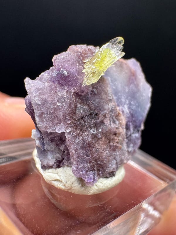 Creedite from Qinglong Co., Guizhou, China, individual mineral specimen view 6