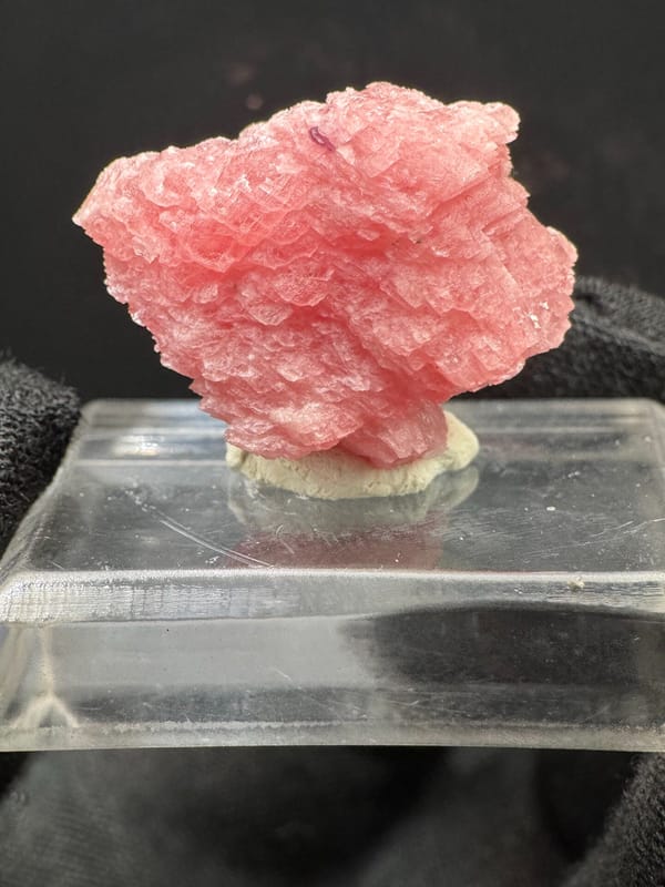 Rhodochrosite from Guangxi, China, individual mineral specimen view 2