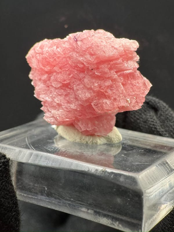 Rhodochrosite from Guangxi, China, individual mineral specimen view 4