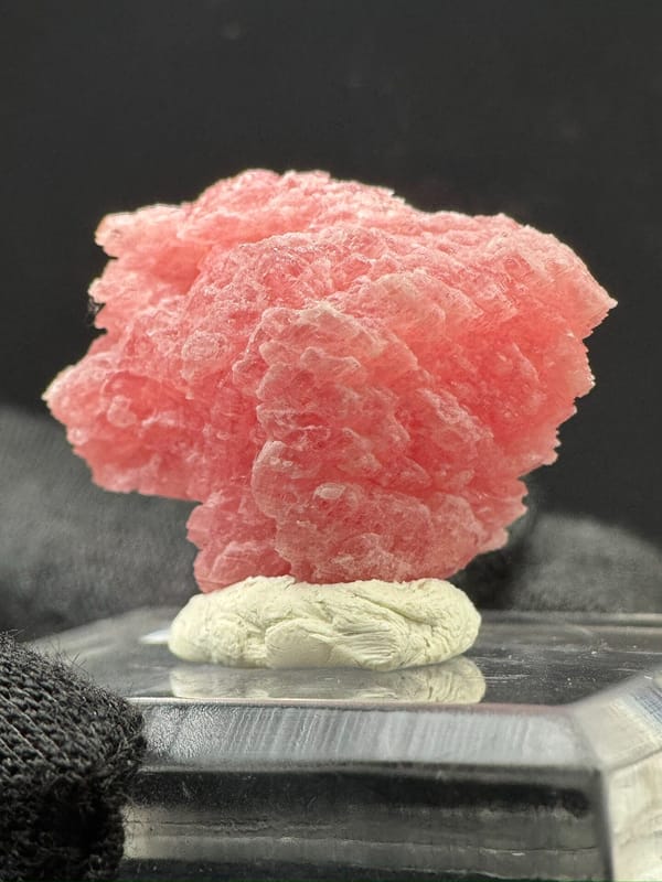 Rhodochrosite from Guangxi, China, individual mineral specimen view 8