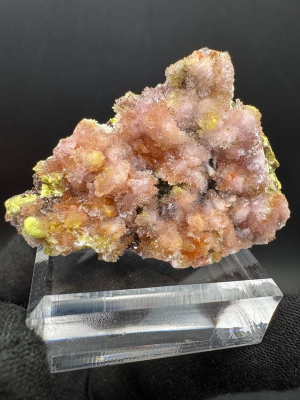 Creedite from Guizhou, China, individual mineral specimen view 3