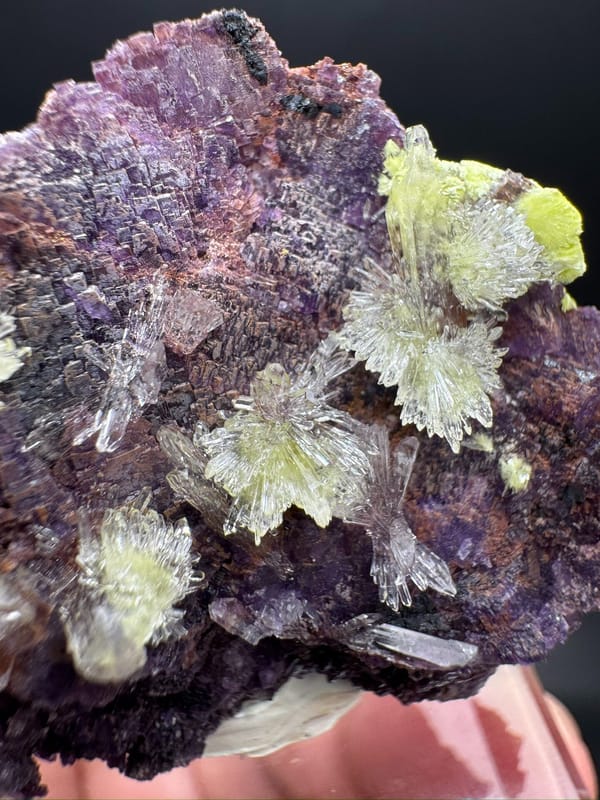 Creedite from Qinglong Co., Guizhou, China, individual mineral specimen view 5