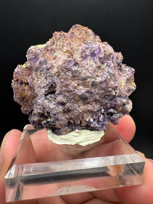 Creedite from Qinglong Co., Guizhou, China, individual mineral specimen view 7