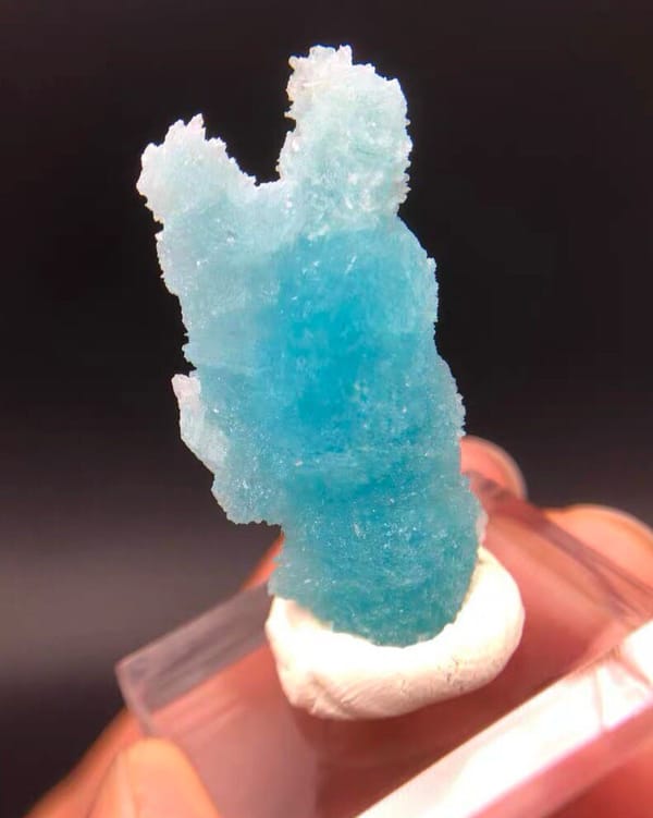 Hemimorphite from Guangdong, China, individual mineral specimen view 2