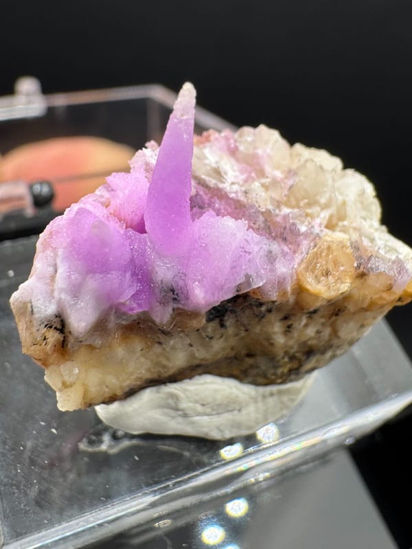 Rhodochrosite from Nujiang, Yunnan, China, individual mineral specimen view 1