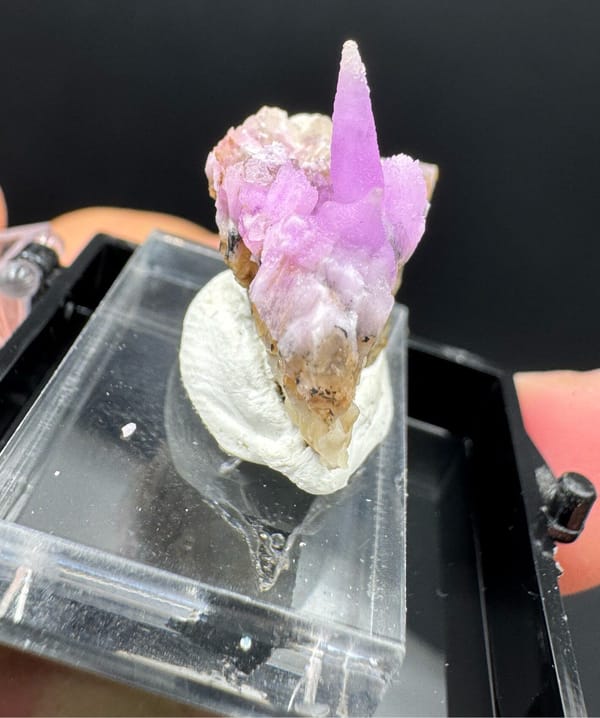 Rhodochrosite from Nujiang, Yunnan, China, individual mineral specimen view 4