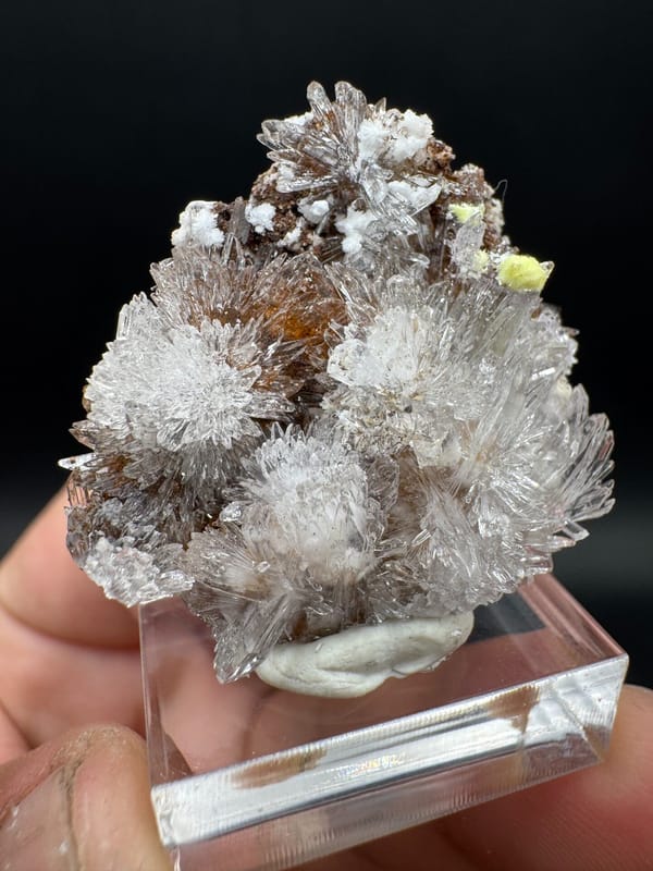Creedite from Guizhou, China, individual mineral specimen view 2