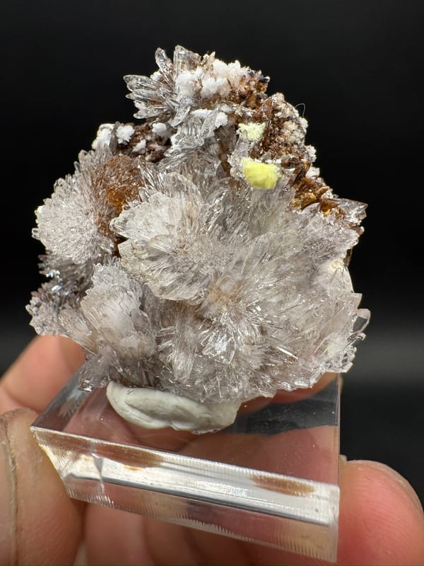 Creedite from Guizhou, China, individual mineral specimen view 4