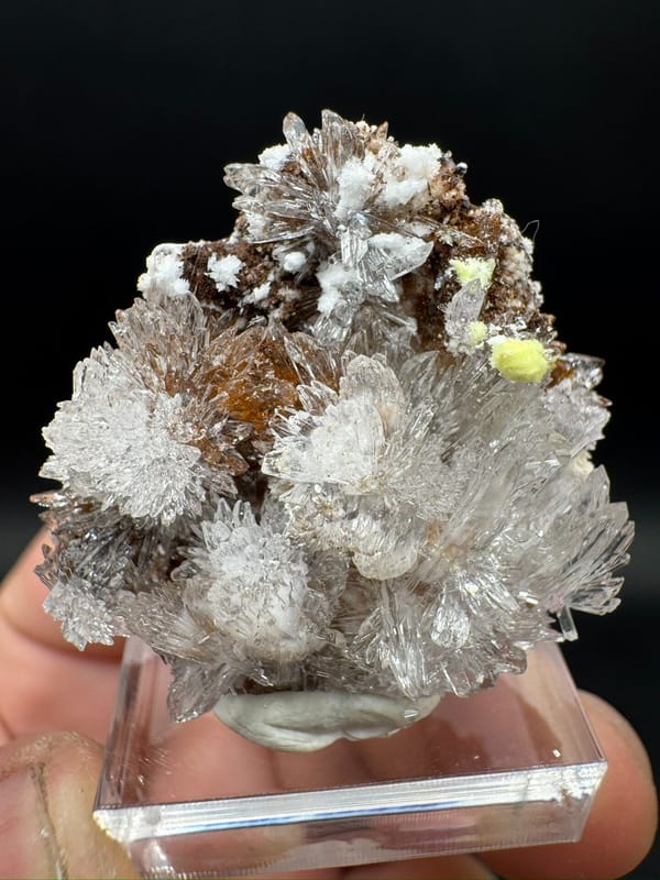 Creedite from Guizhou, China, individual mineral specimen view 8