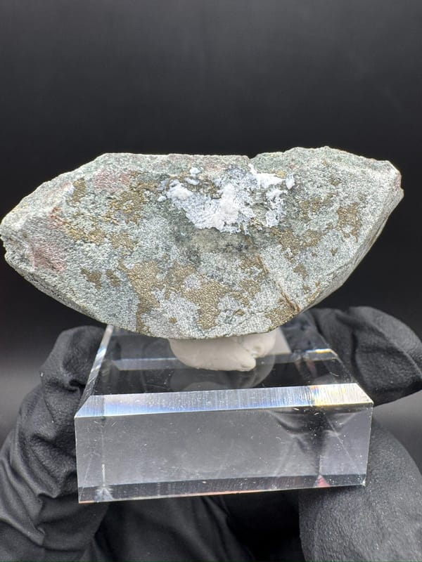 Fluorite from Fujian, China, individual mineral specimen view 8