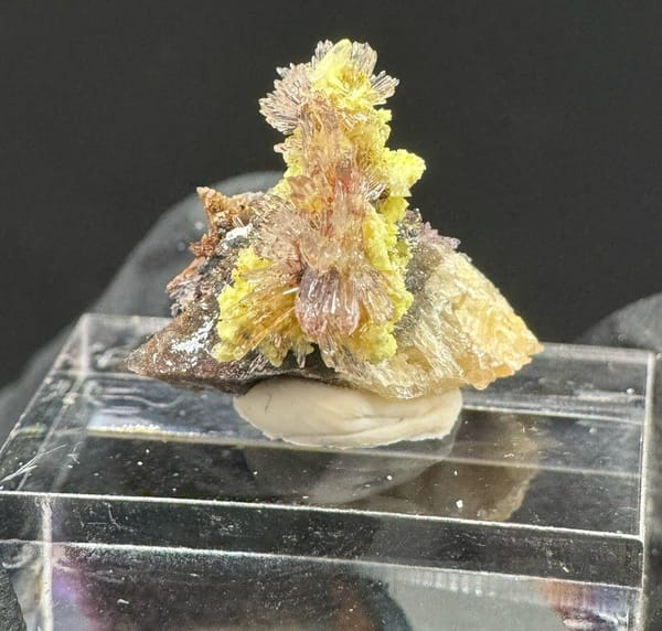 Creedite from Guizhou, China, individual mineral specimen view 2