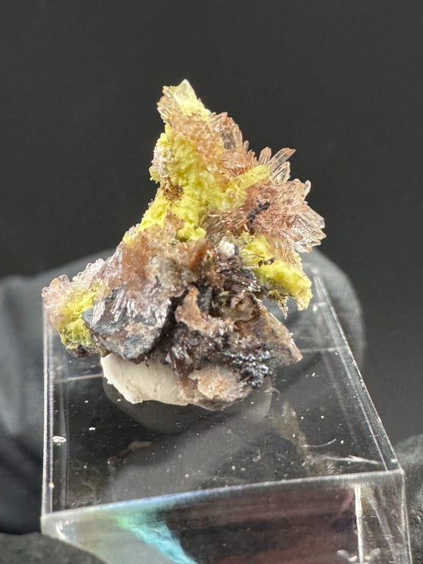 Creedite from Guizhou, China, individual mineral specimen view 5