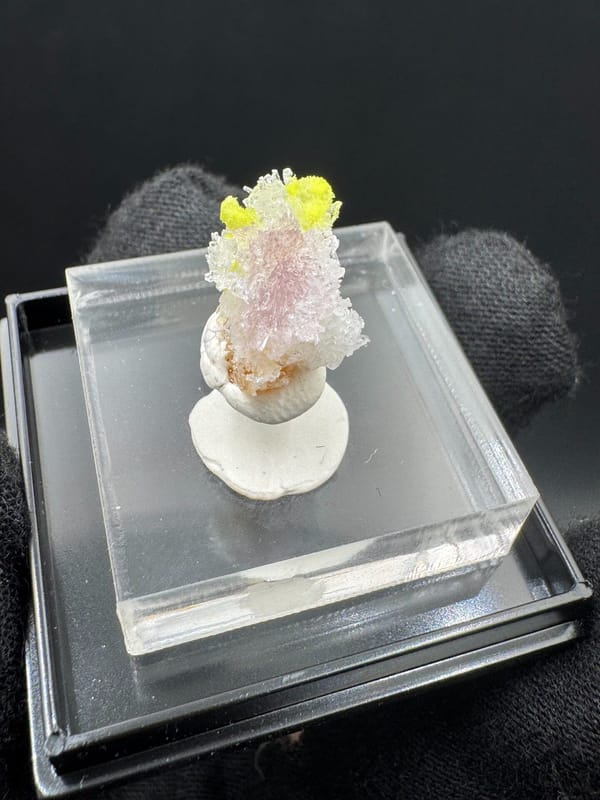 Creedite from Guizhou, China, individual mineral specimen view 5