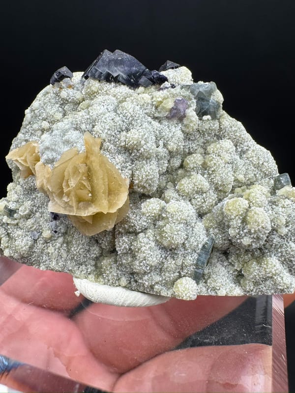 Siderite from Inner Mongolia, China, individual mineral specimen view 4