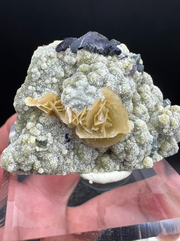 Siderite from Inner Mongolia, China, individual mineral specimen view 7