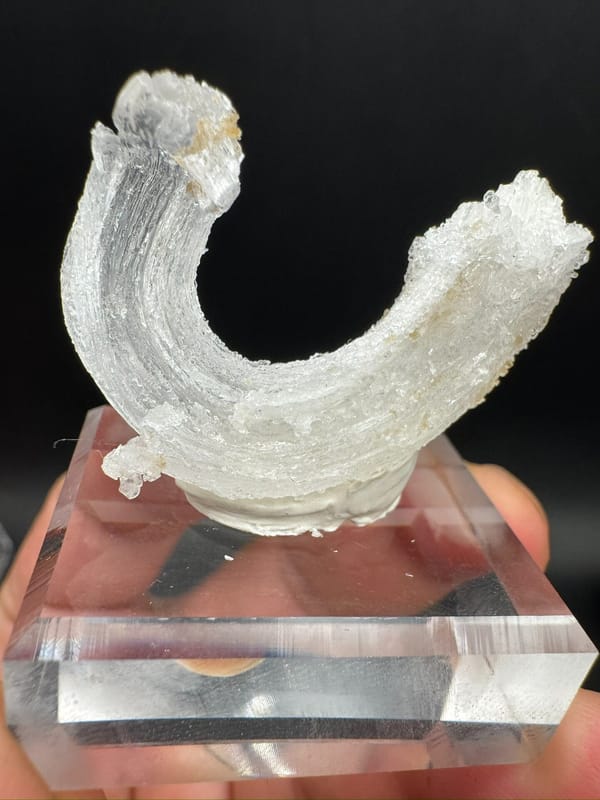 Gypsum from Guizhou, China, individual mineral specimen view 1
