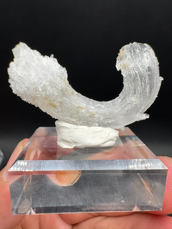 Gypsum from Guizhou, China, individual mineral specimen view 4