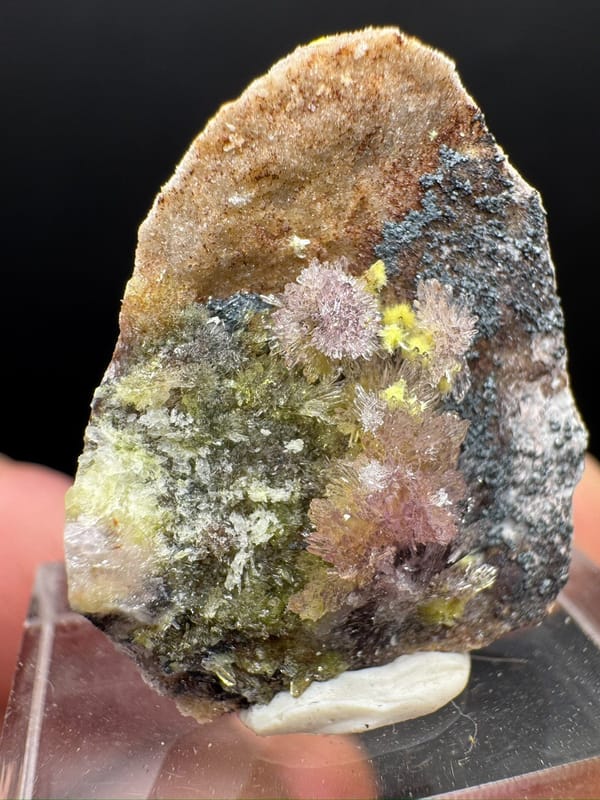 Creedite from Qinglong Co., Guizhou, China, individual mineral specimen view 3