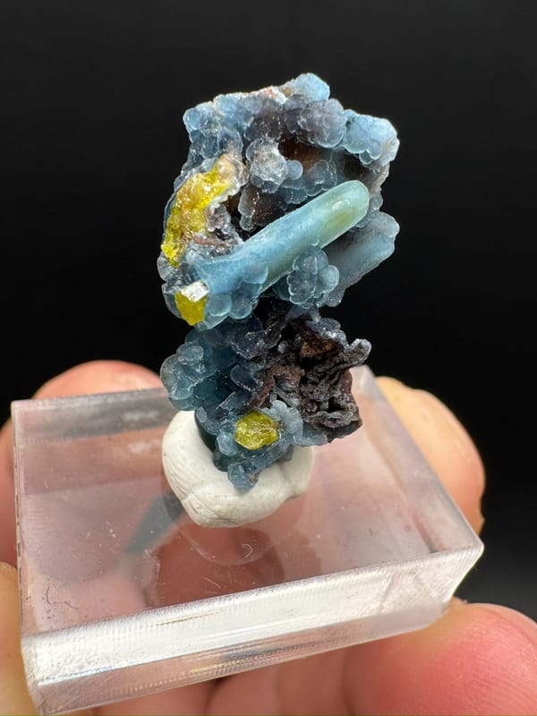 Plumbogummite from Guilin, Guangxi, China, individual mineral specimen view 2
