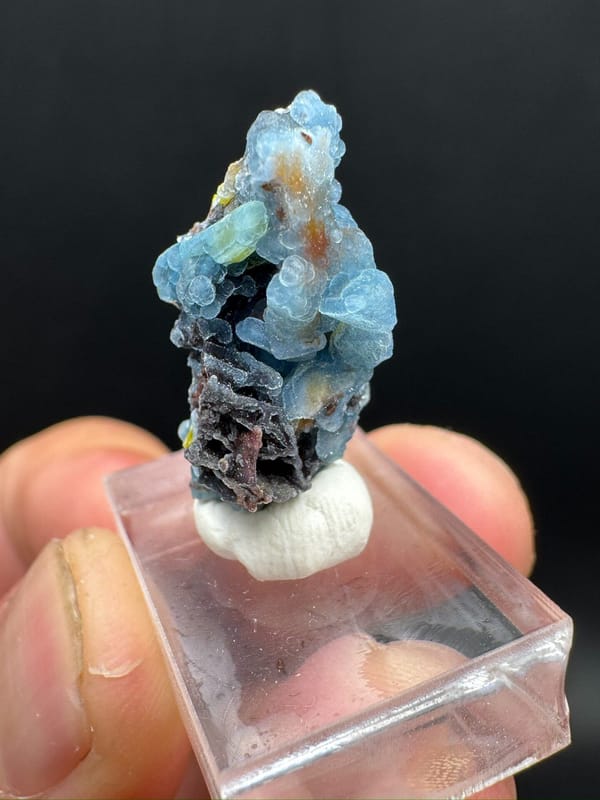 Plumbogummite from Guilin, Guangxi, China, individual mineral specimen view 5