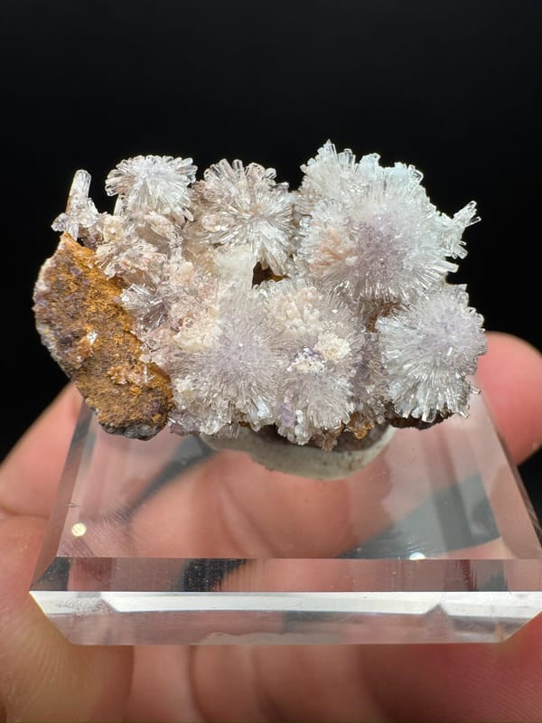 Creedite from Guizhou, China, individual mineral specimen view 1