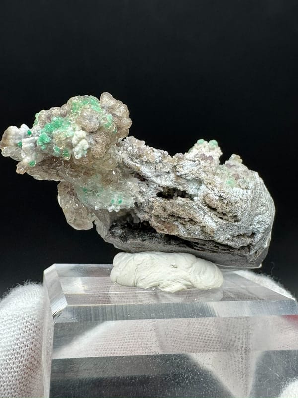 Fluorite from Guizhou, China, individual mineral specimen view 5