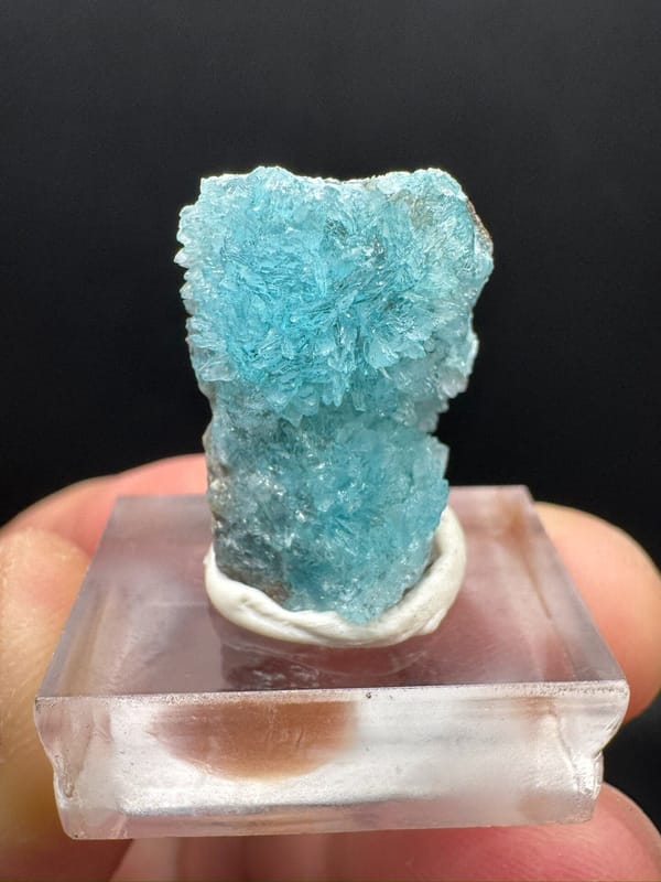 Hemimorphite from Guizhou, China, individual mineral specimen view 1