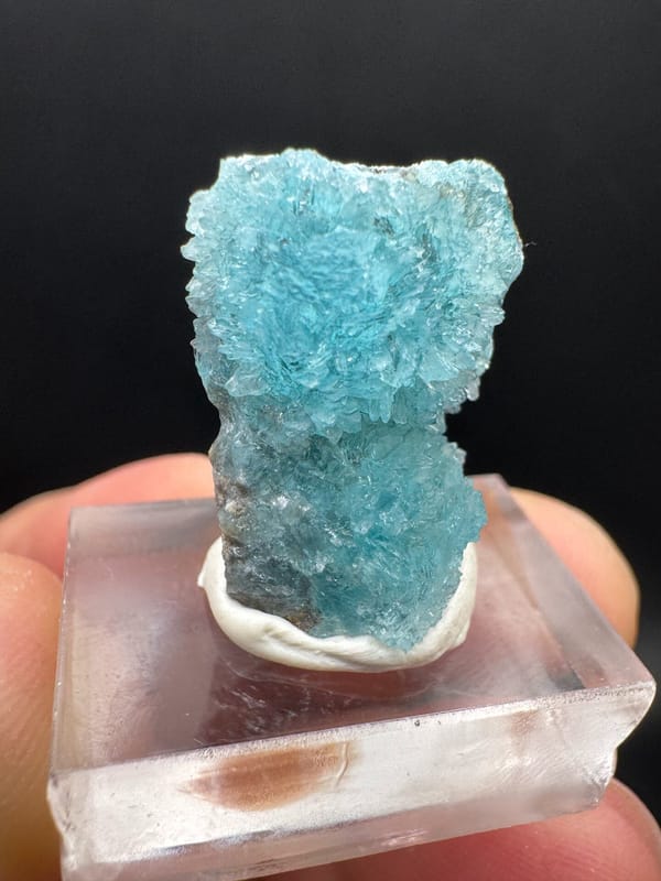 Hemimorphite from Guizhou, China, individual mineral specimen view 2