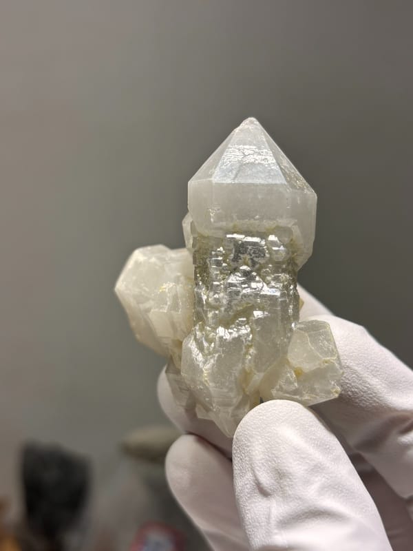 White sketch-pattern quartz cluster from Yunnan, China, second angle