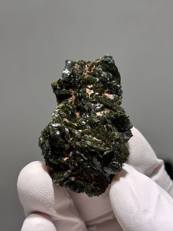 Large-grained epidote floater cluster from Sichuan, China, top view