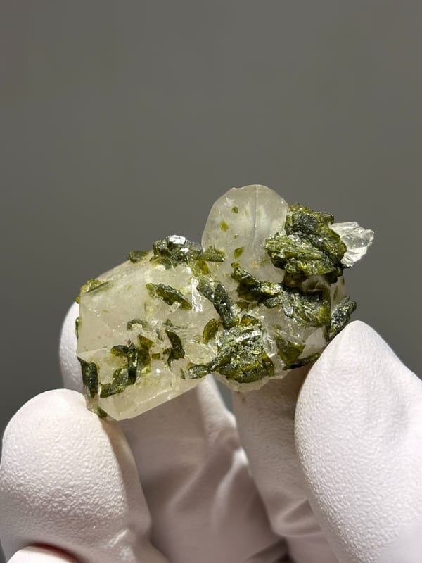 Flat garden quartz with green epidote sprays from Sichuan, China, second angle