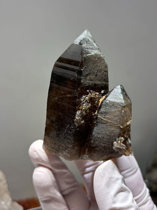 Smoky quartz floater from Brazil, natural mineral specimen, reverse side
